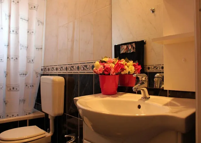 Anita - Two Bedroom With Balcony And Sea View Apartament *